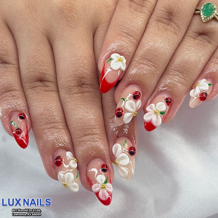 Lux Nails